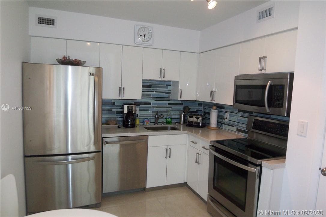 5161 COLLINS AV # 806, Miami Beach FL 33140 — 12