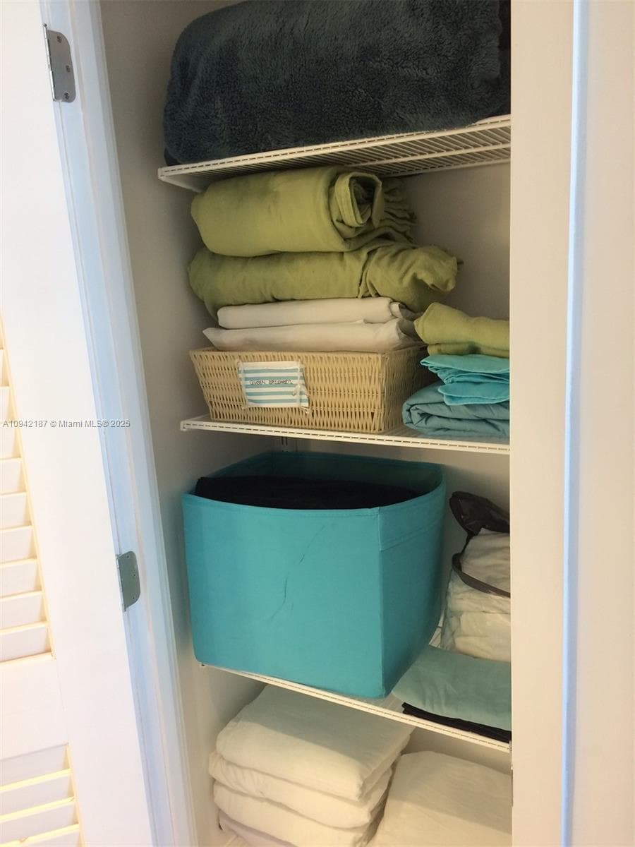 100 Lincoln Rd # 1637, Miami Beach FL 33139 — 26