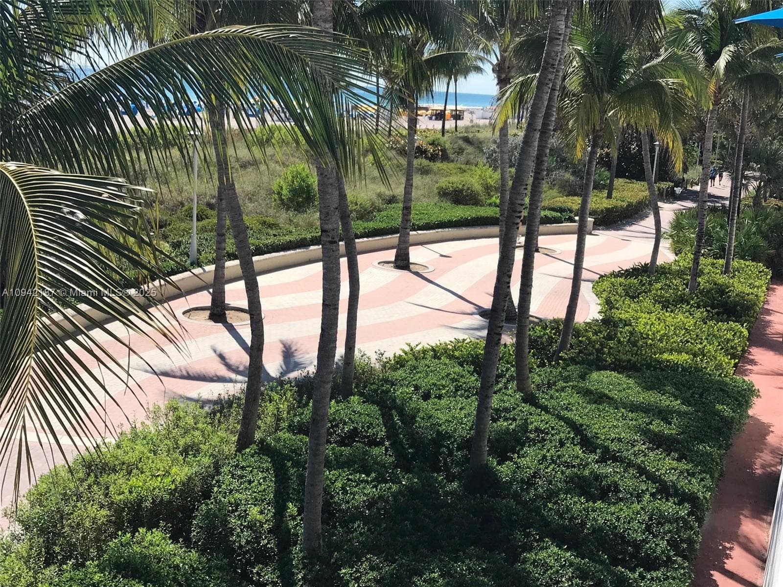 100 Lincoln Rd # 1637, Miami Beach FL 33139 — 38
