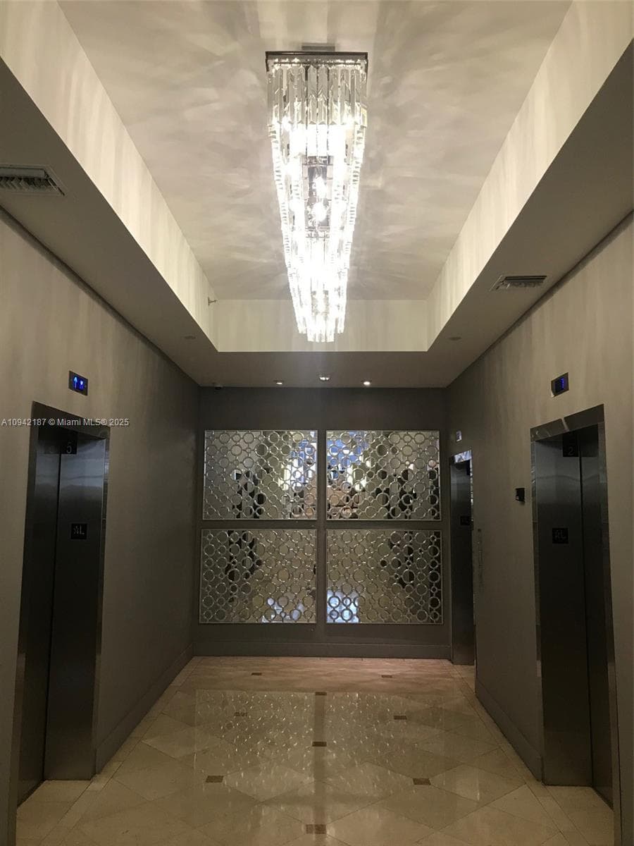 100 Lincoln Rd # 1637, Miami Beach FL 33139 — 35