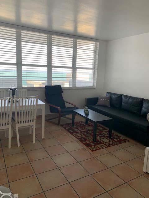 100 Lincoln Rd # 1219, Miami Beach FL 33139 — 1