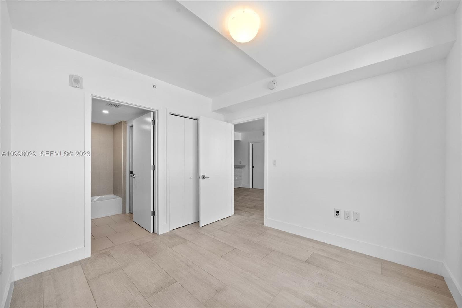 13800 Highland Dr # 504, North Miami Beach FL 33181 — 13