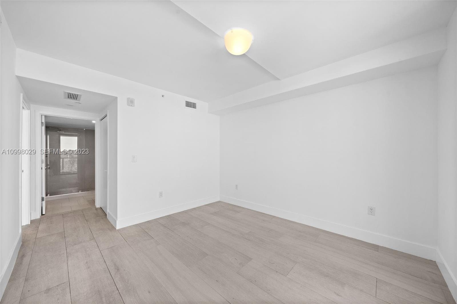 13800 Highland Dr # 504, North Miami Beach FL 33181 — 17