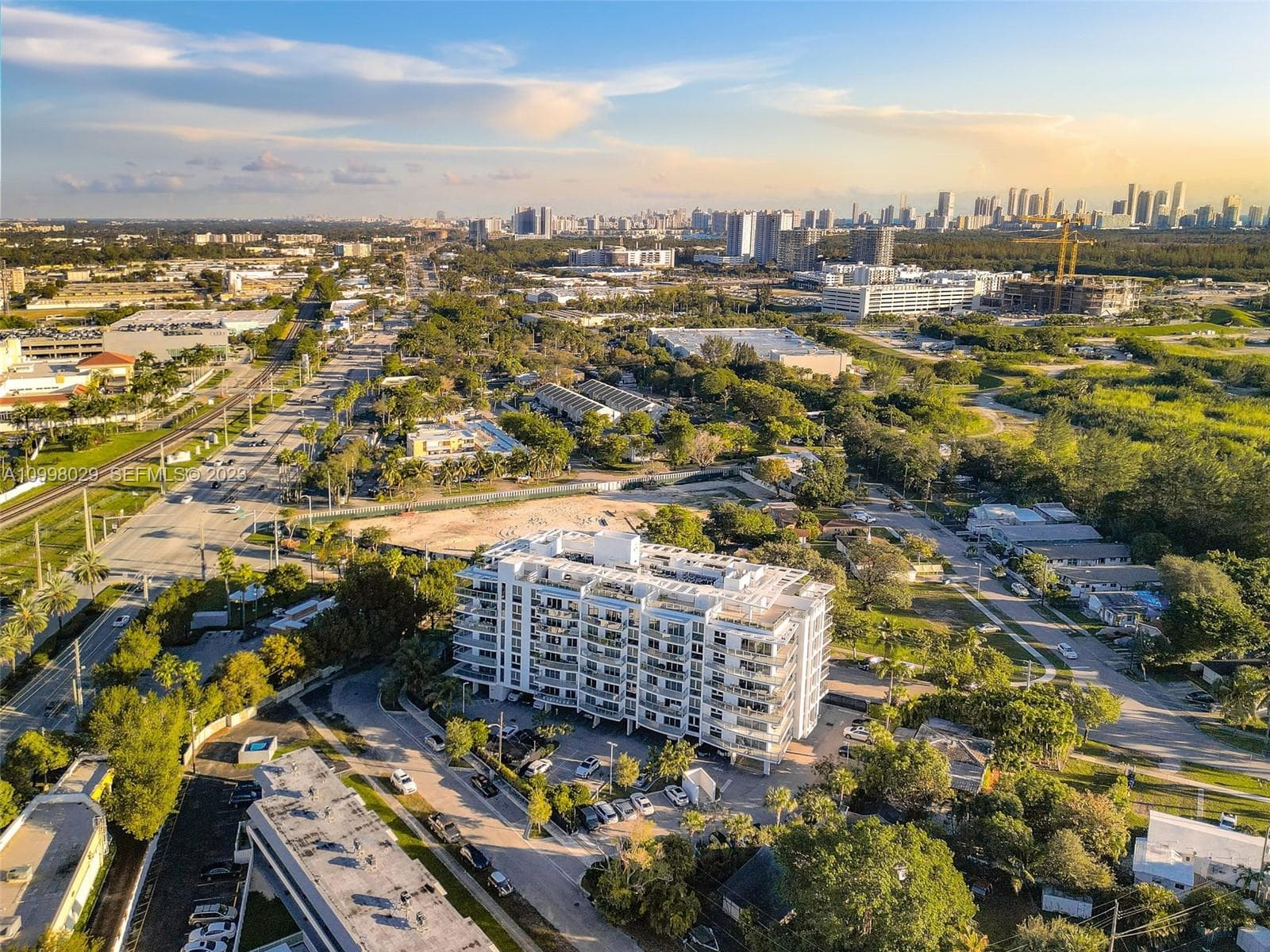 13800 Highland Dr # 504, North Miami Beach FL 33181 — 32