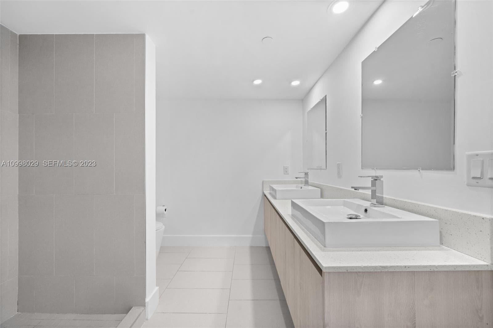 13800 Highland Dr # 504, North Miami Beach FL 33181 — 20