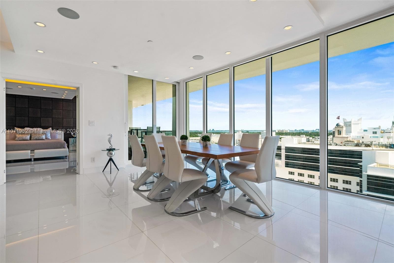 100 Lincoln Rd, Miami Beach FL 33139 — 12