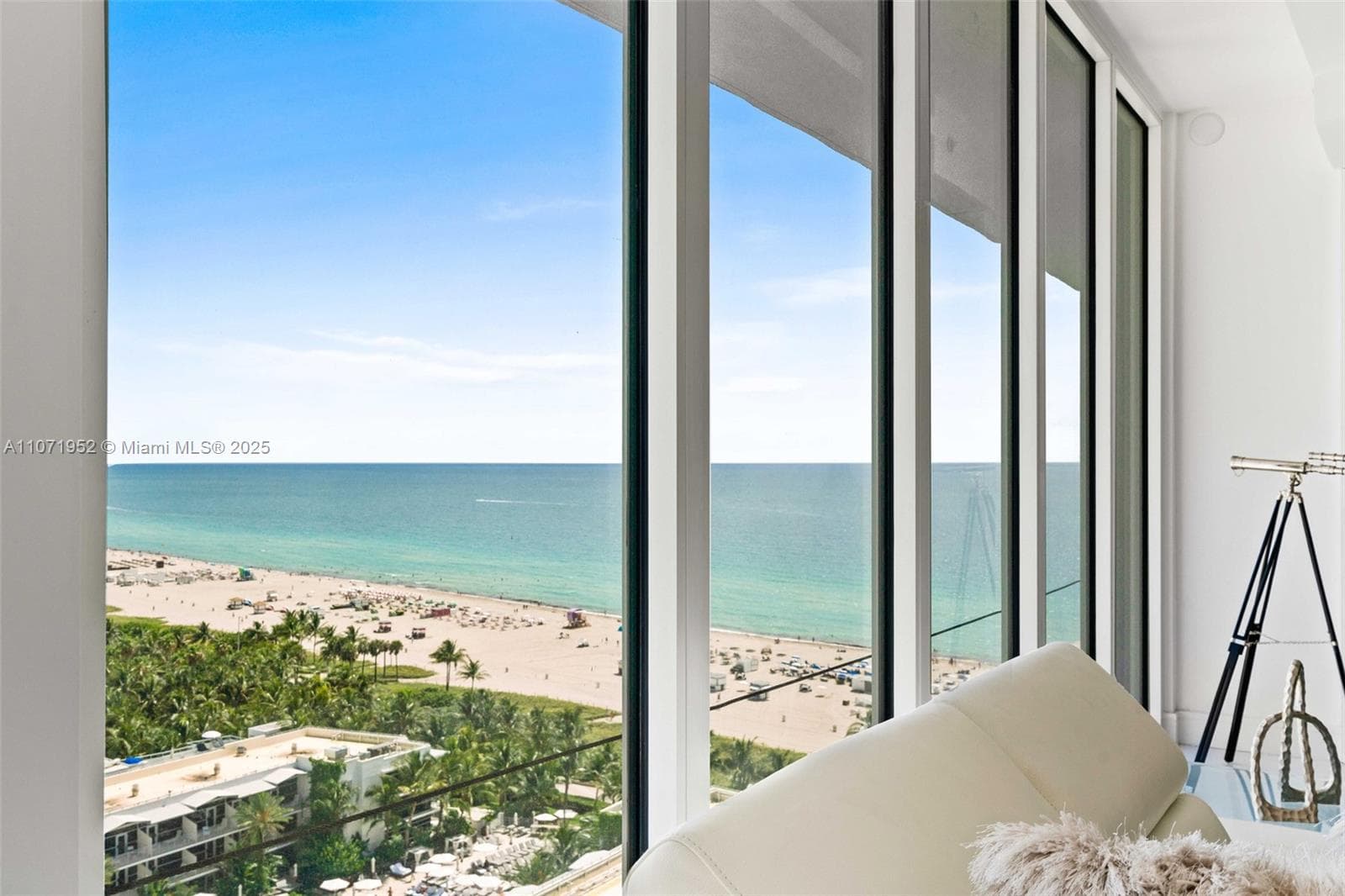 100 Lincoln Rd, Miami Beach FL 33139 — 24