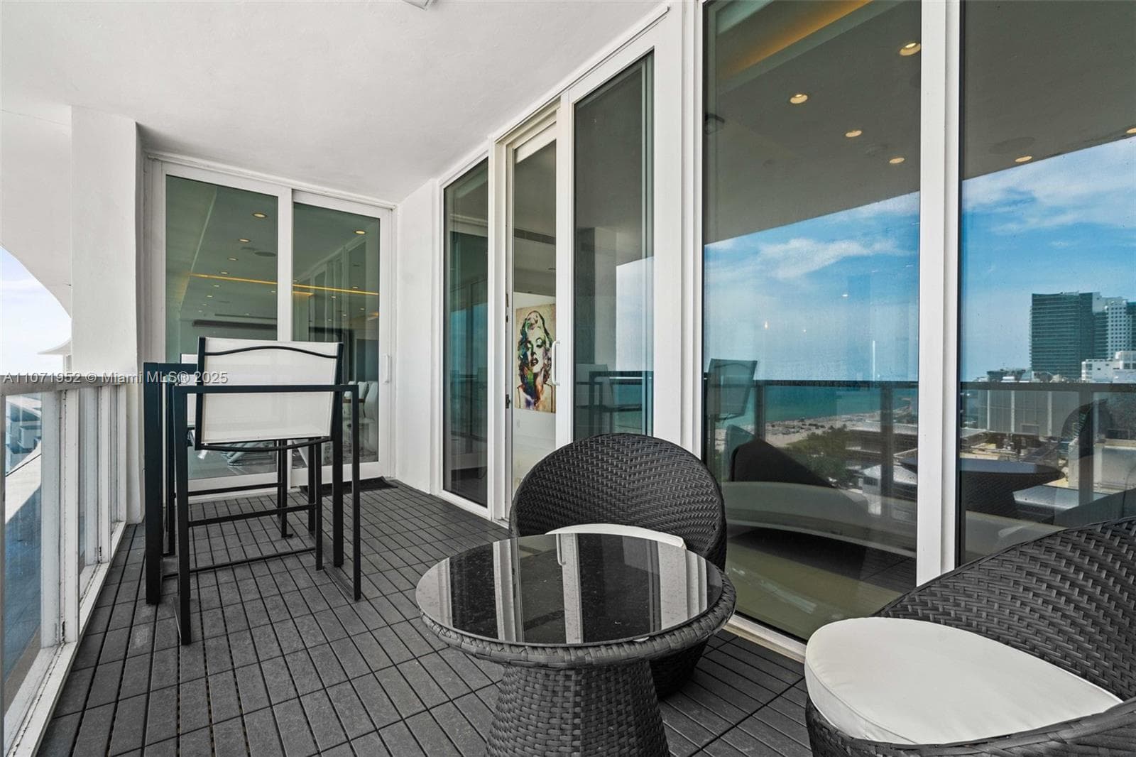 100 Lincoln Rd, Miami Beach FL 33139 — 25