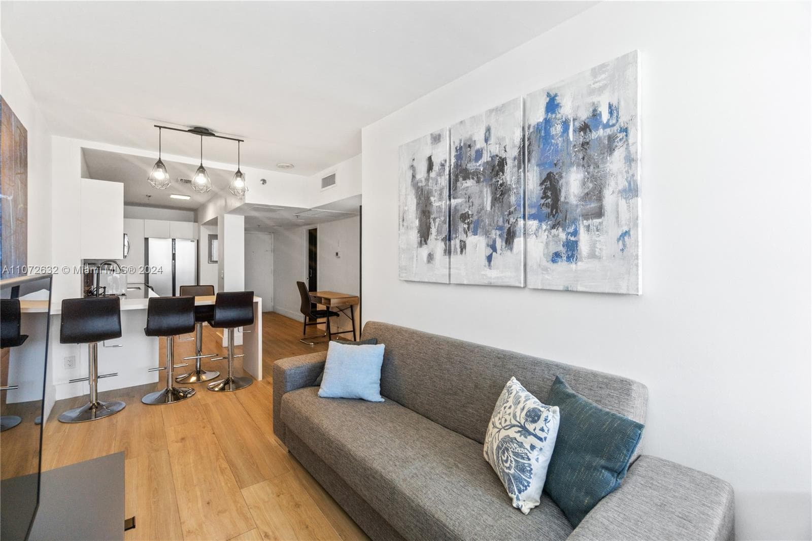 100 Lincoln Rd # 1627, Miami Beach FL 33139 — 2