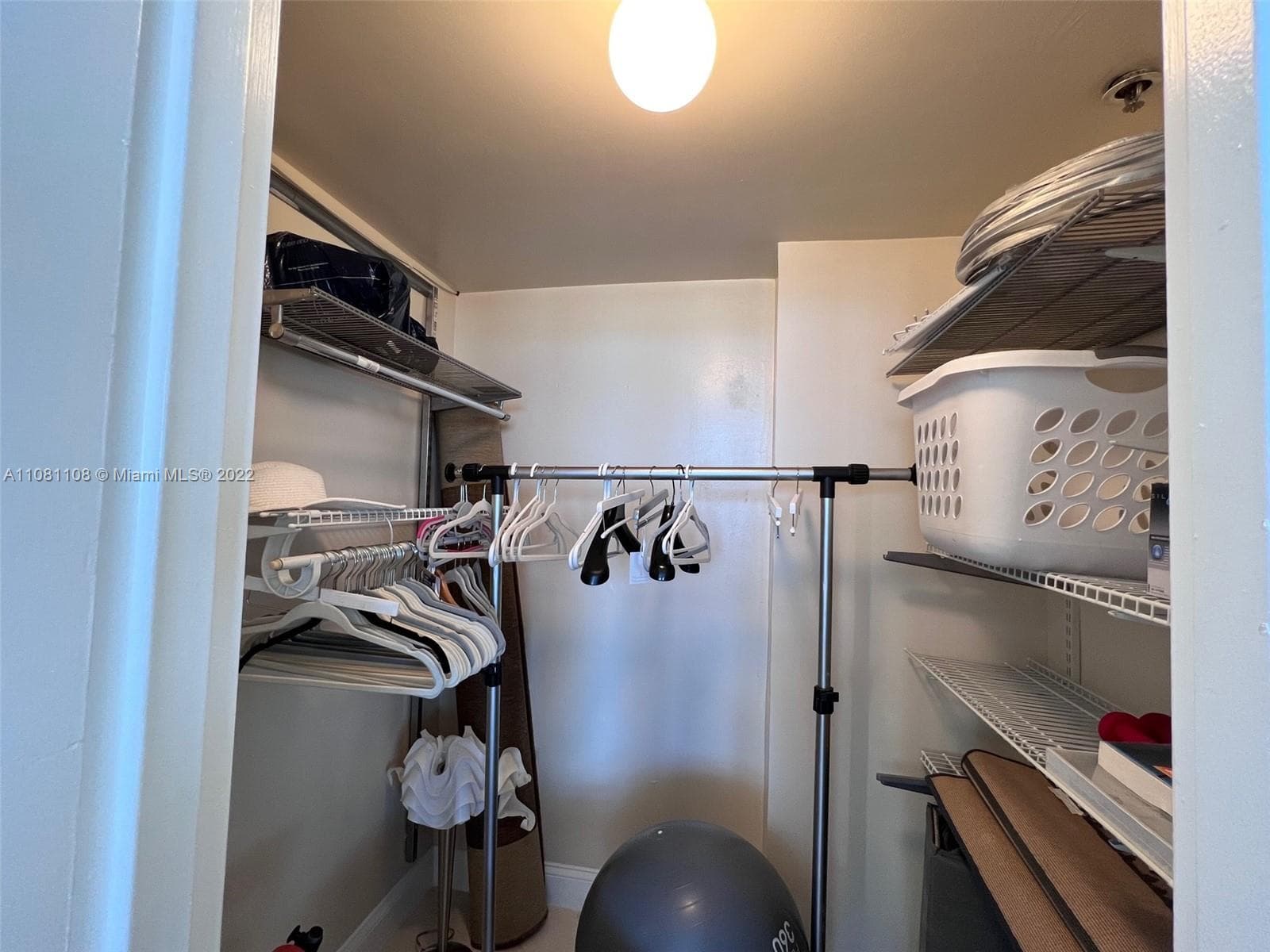 100 Lincoln Rd # 1121, Miami Beach FL 33139 — 17