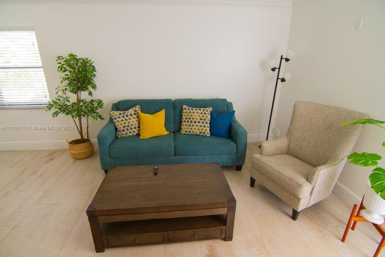 753 Michigan # 3A, Miami Beach FL 33139 — 18