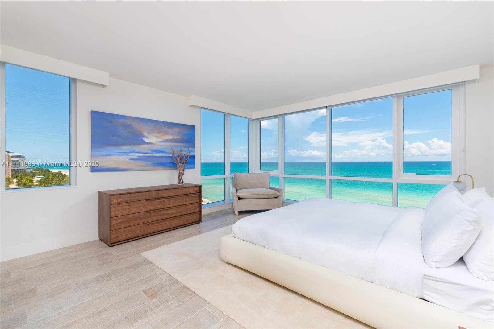 102 24th St # 1019, Miami Beach FL 33139 — 1