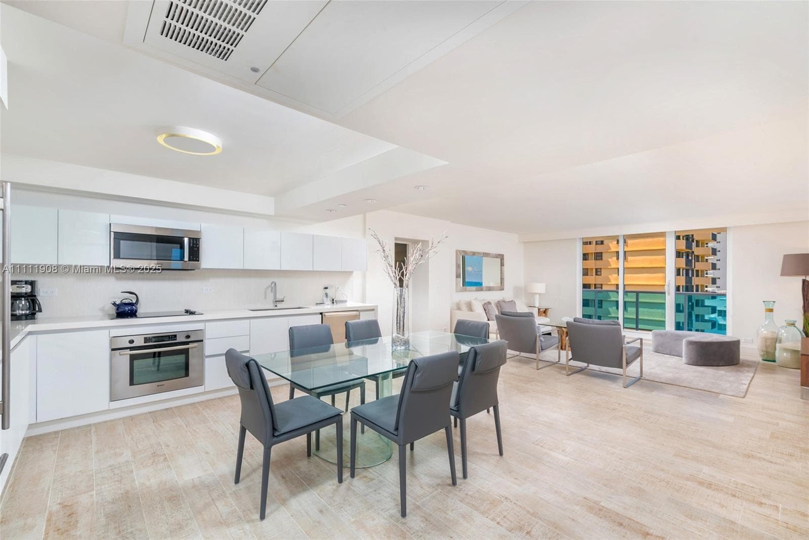 102 24th St # 1019, Miami Beach FL 33139 — 20