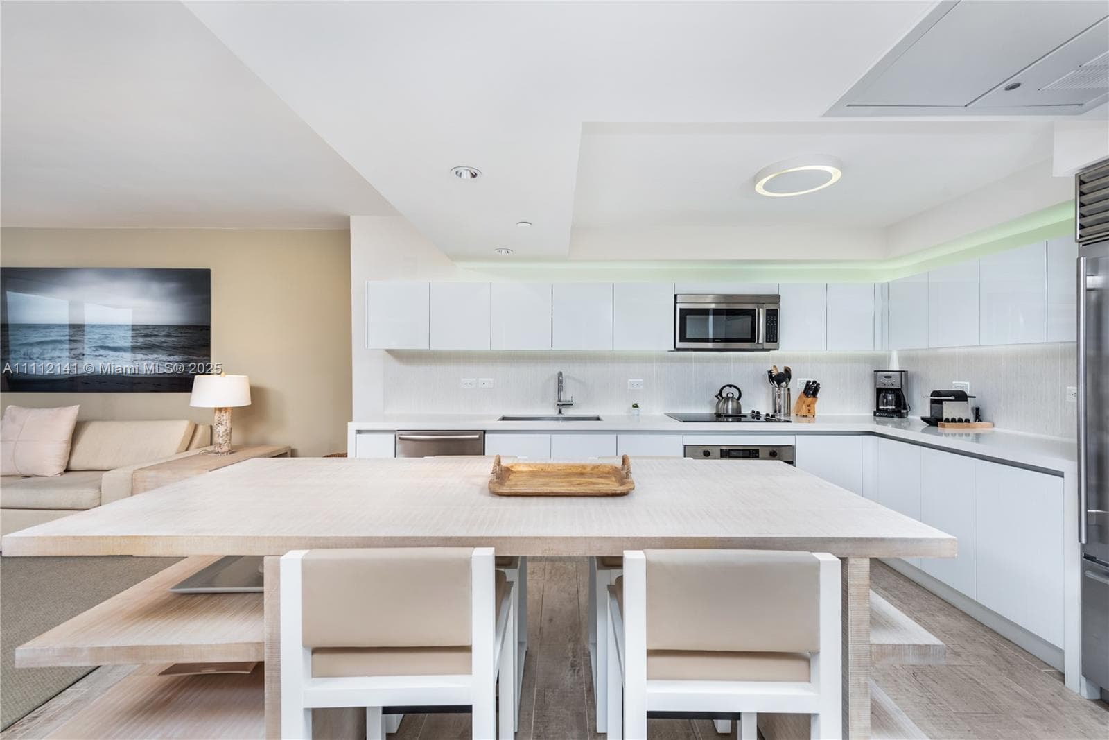 102 24th St # 1208, Miami Beach FL 33139 — 13