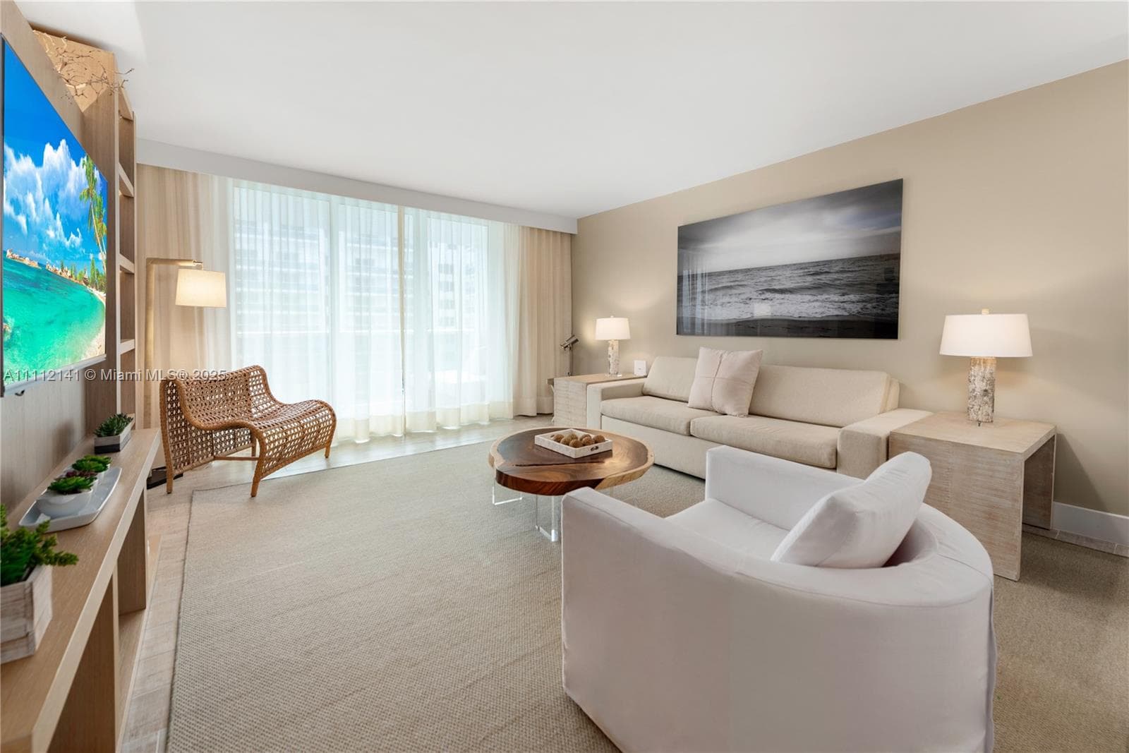 102 24th St # 1208, Miami Beach FL 33139 — 17