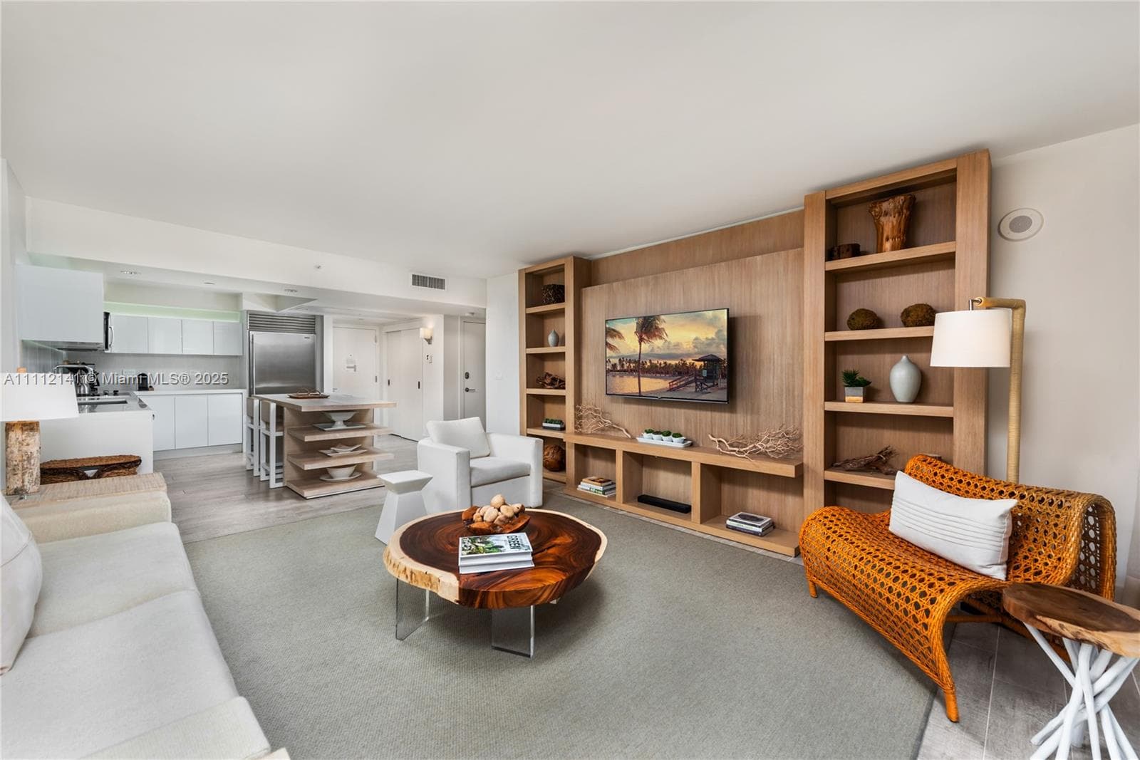 102 24th St # 1208, Miami Beach FL 33139 — 15