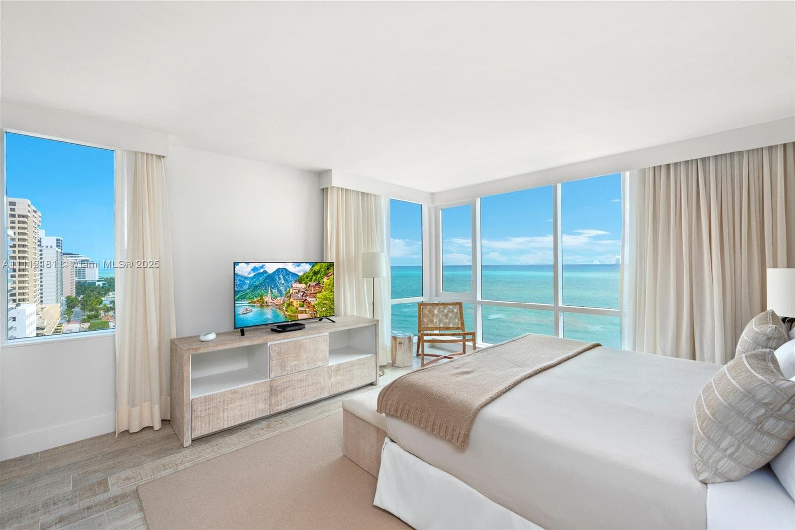 102 24th St # 1219, Miami Beach FL 33139 — 1