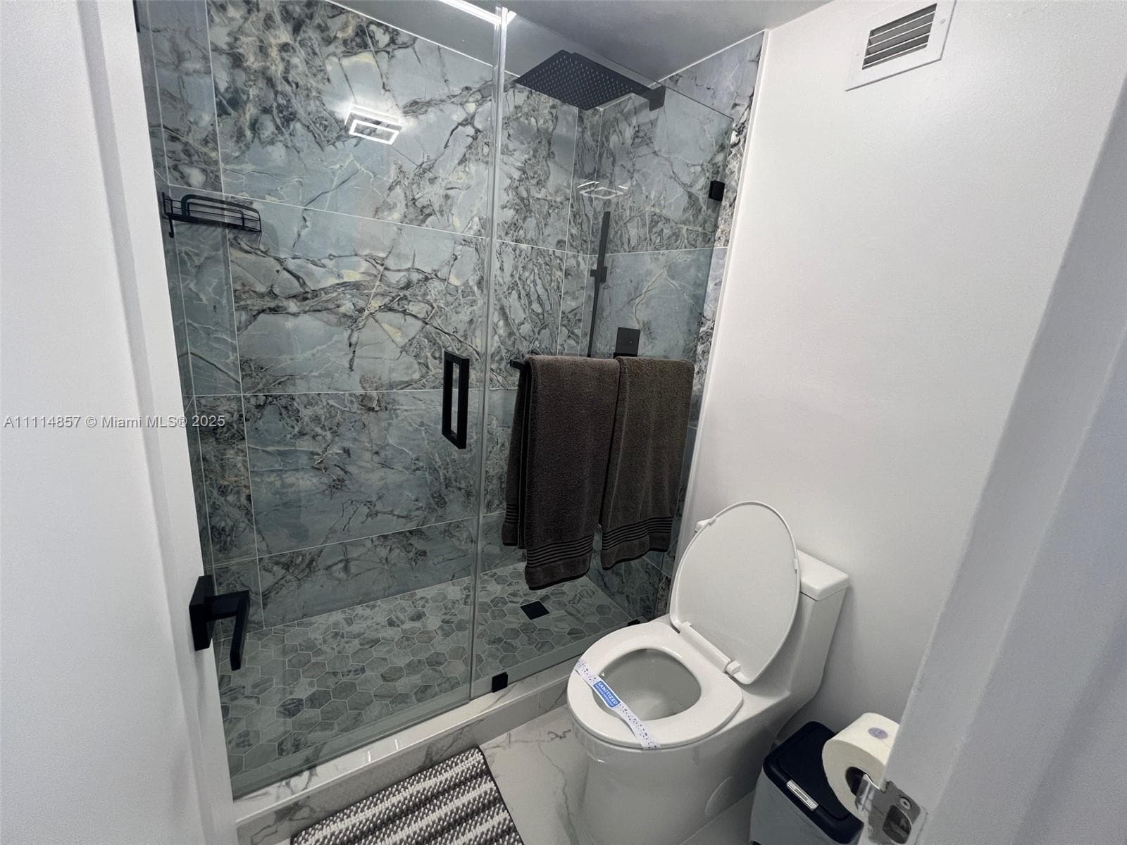 100 Lincoln Rd # 1207, Miami Beach FL 33139 — 10
