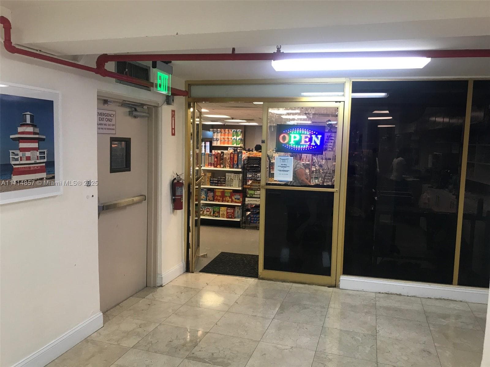 100 Lincoln Rd # 1207, Miami Beach FL 33139 — 37