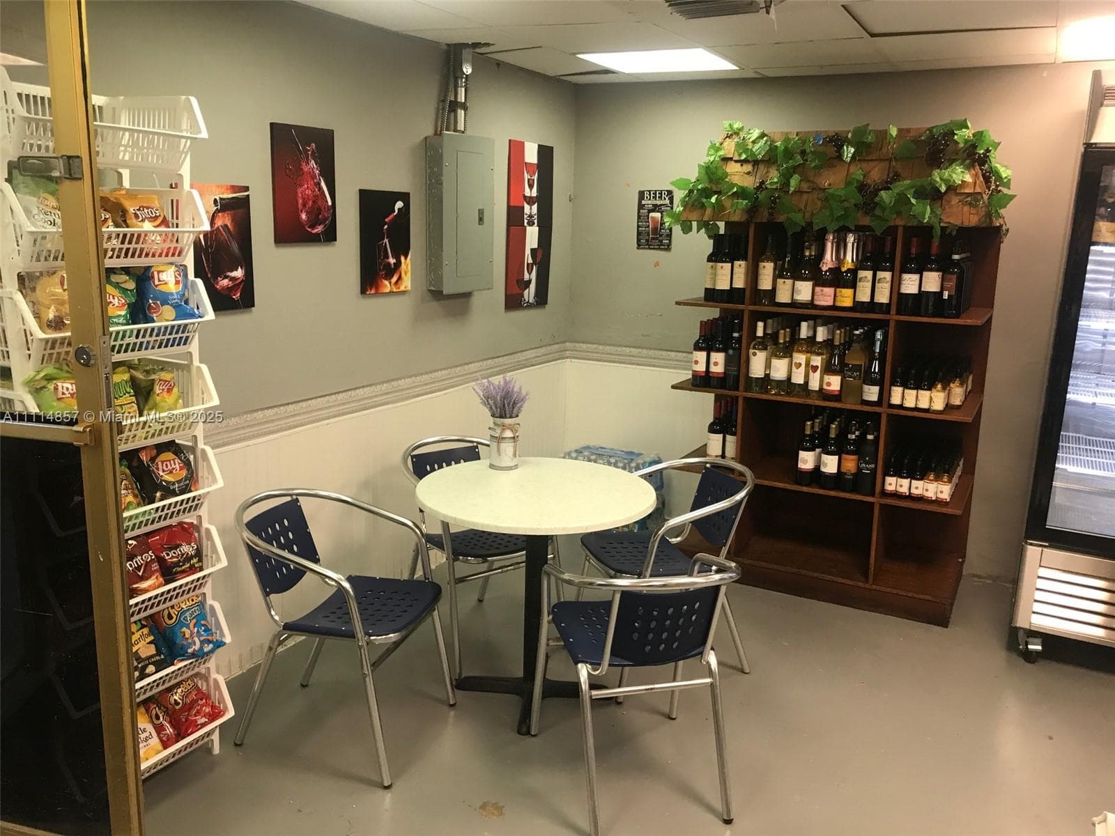 100 Lincoln Rd # 1207, Miami Beach FL 33139 — 40