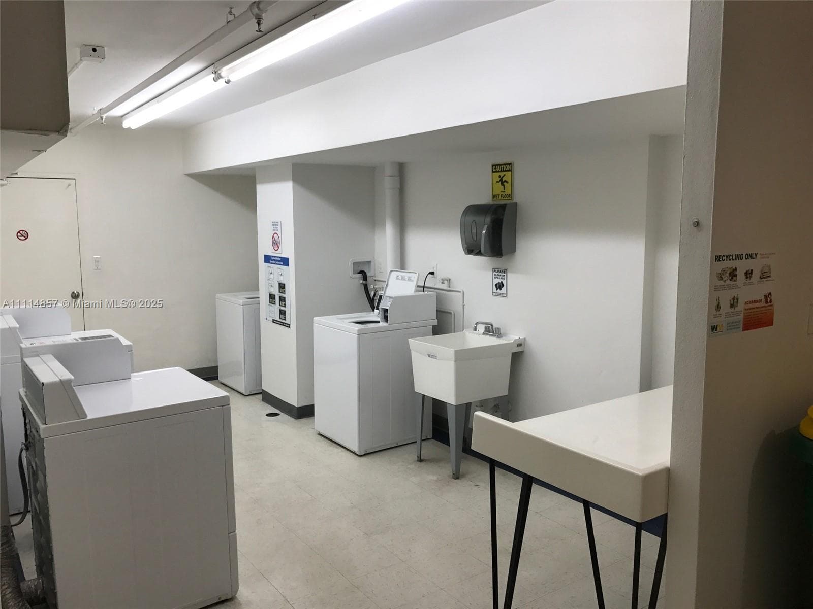 100 Lincoln Rd # 1207, Miami Beach FL 33139 — 31