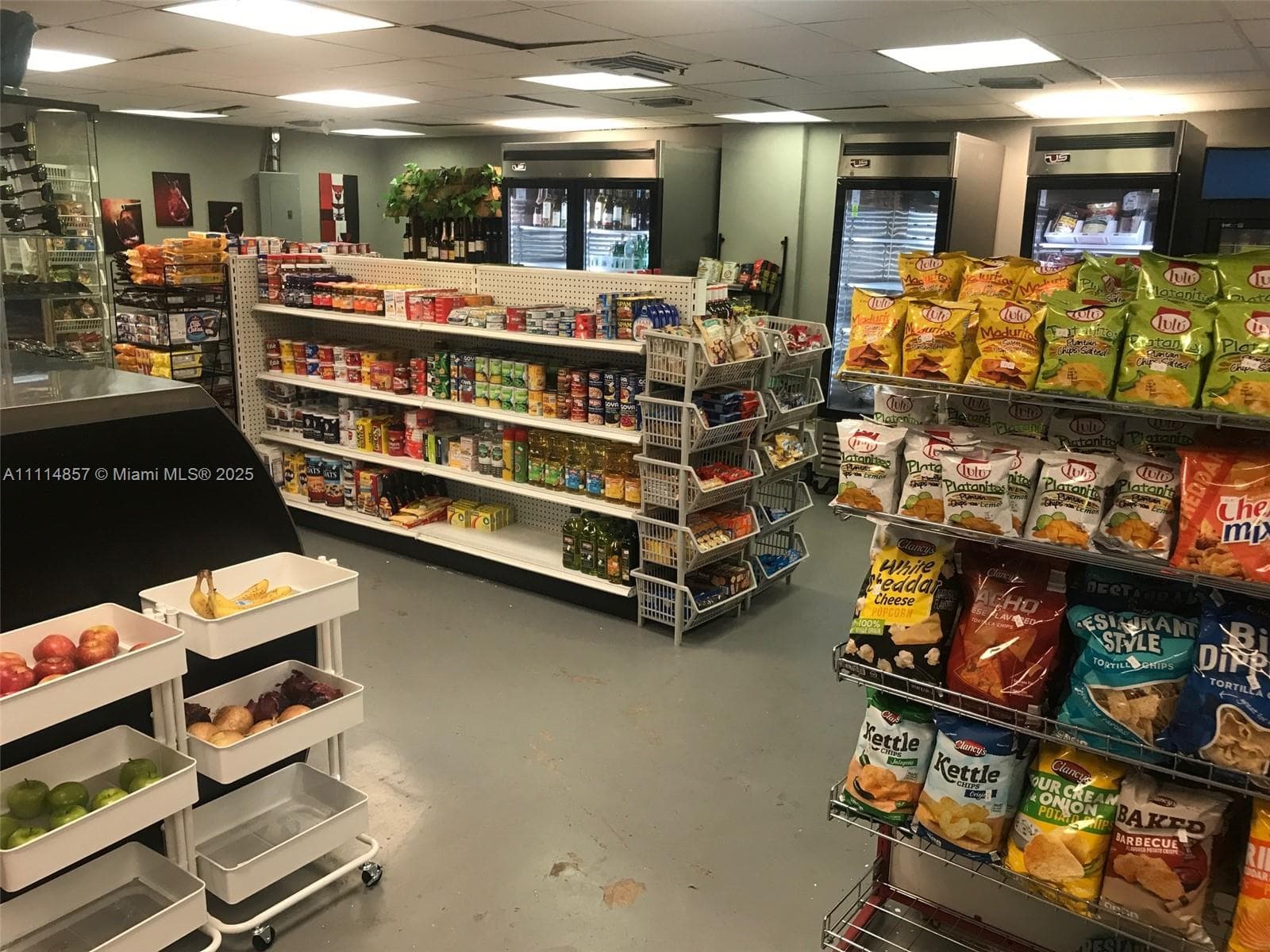 100 Lincoln Rd # 1207, Miami Beach FL 33139 — 39