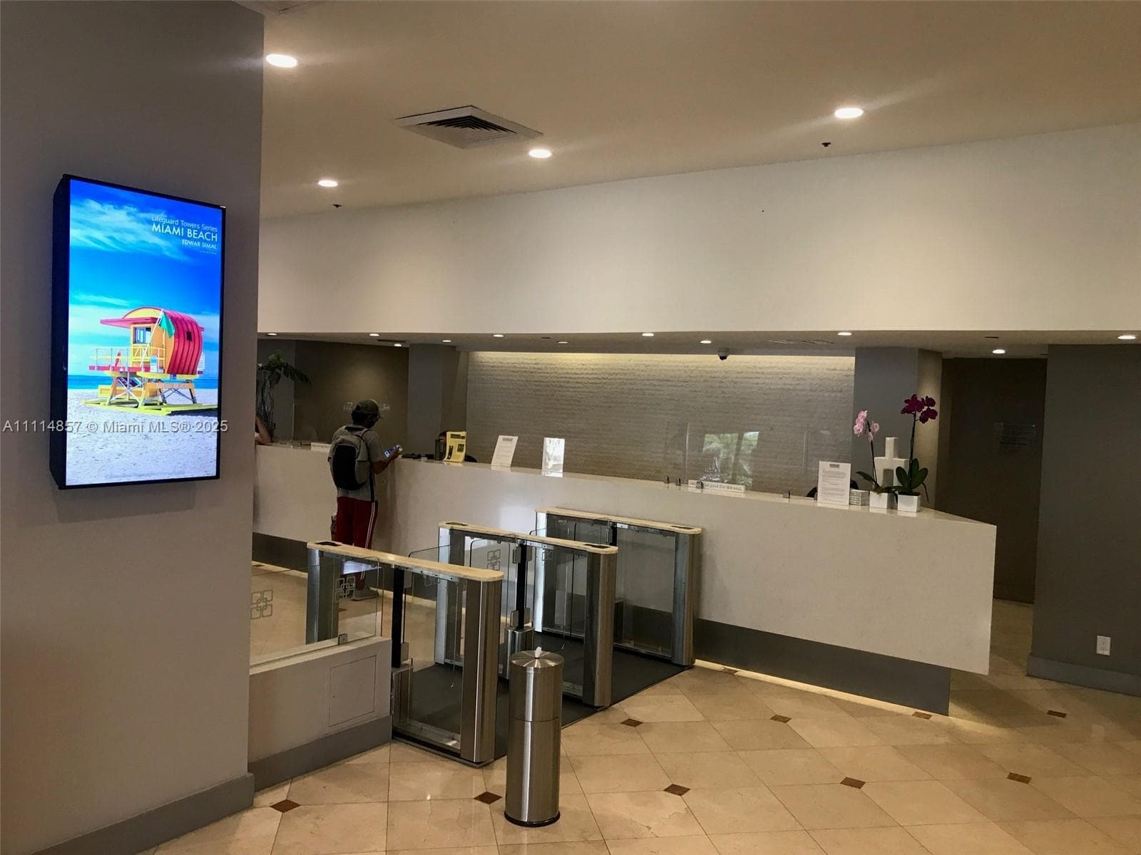 100 Lincoln Rd # 1207, Miami Beach FL 33139 — 21