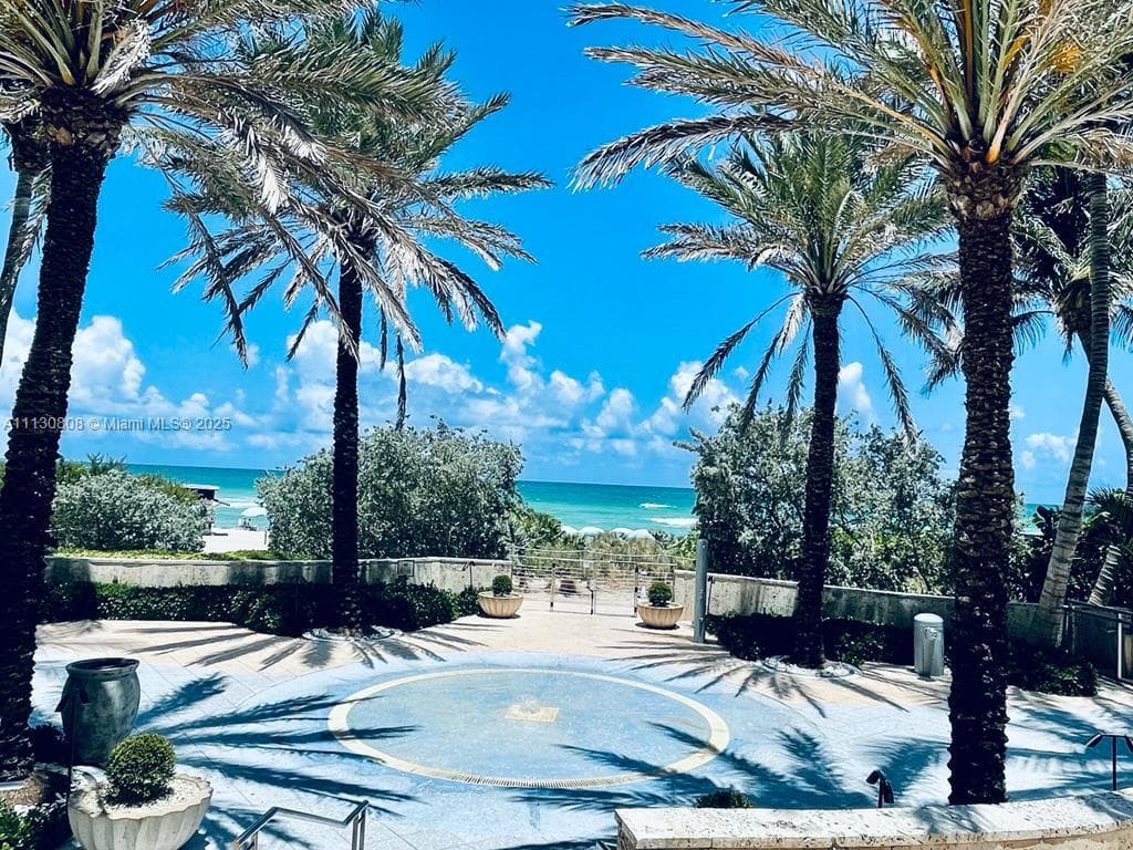 6801 Collins Ave # C1115, Miami Beach FL 33141 — 13