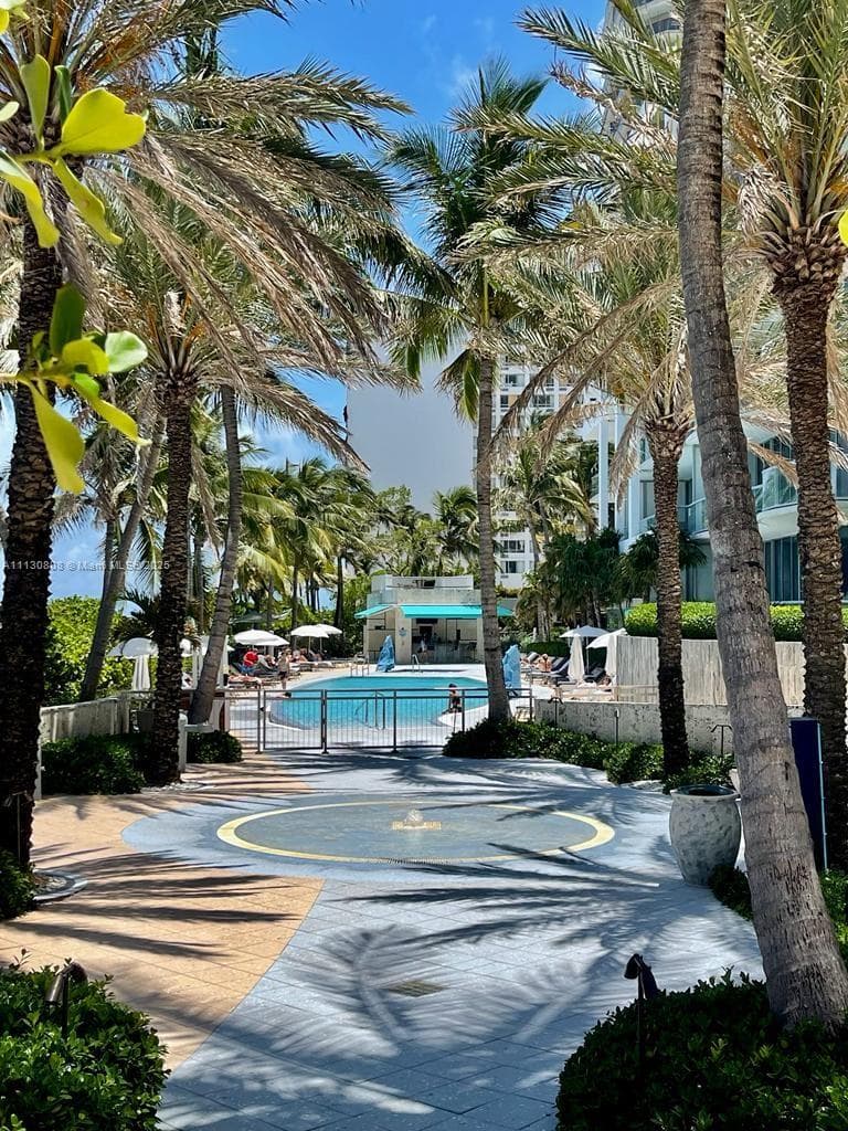 6801 Collins Ave # C1115, Miami Beach FL 33141 — 12