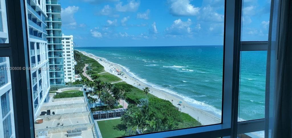 6801 Collins Ave # C1115, Miami Beach FL 33141 — 32