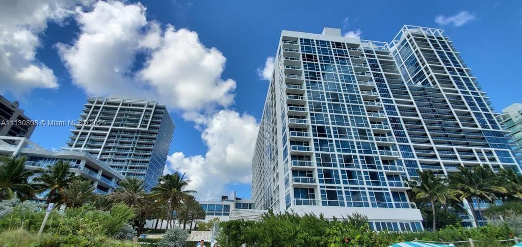 6801 Collins Ave # C1115, Miami Beach FL 33141 — 10