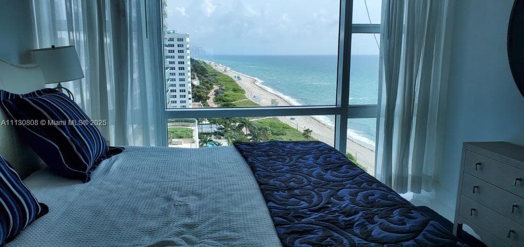 6801 Collins Ave # C1115, Miami Beach FL 33141 — 40