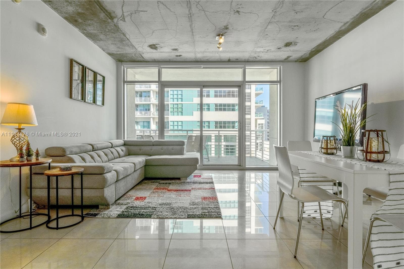 Midblock Miami Condo, Miami, FL — 12