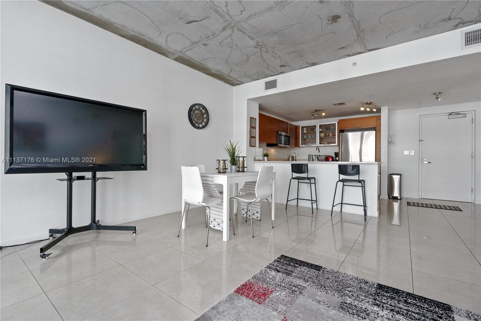Midblock Miami Condo, Miami, FL — 20