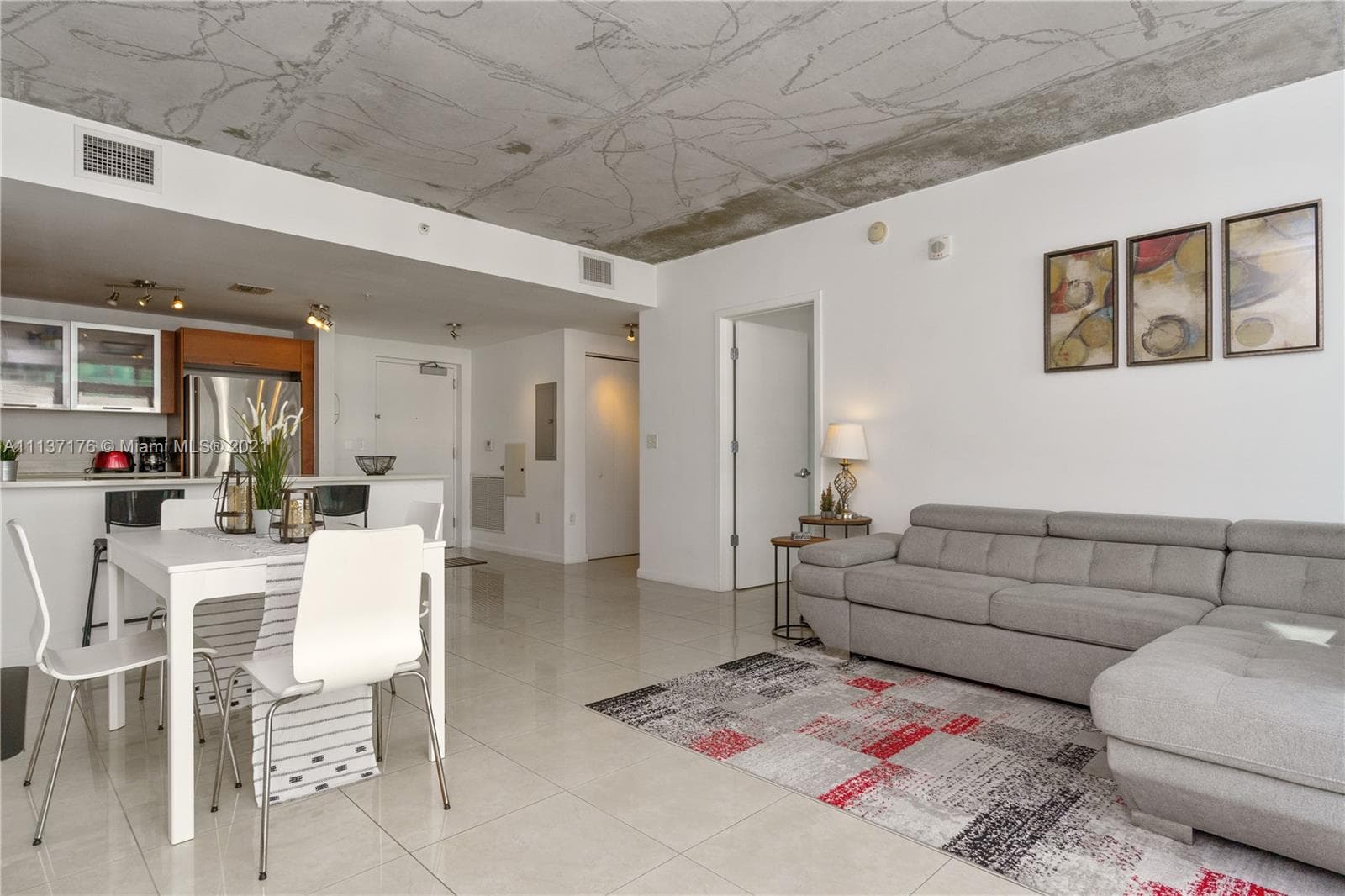 Midblock Miami Condo, Miami, FL — 9
