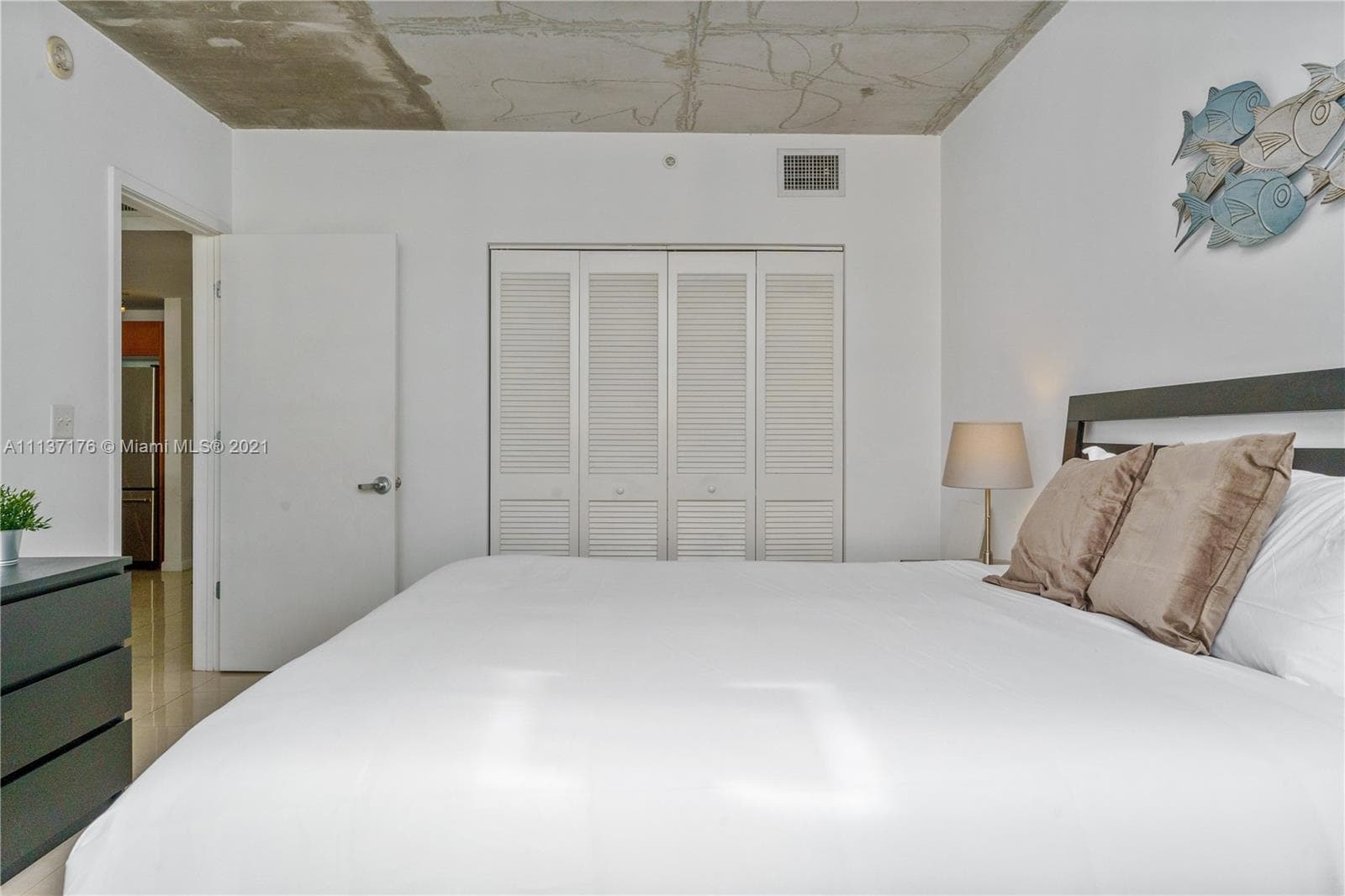 Midblock Miami Condo, Miami, FL — 14