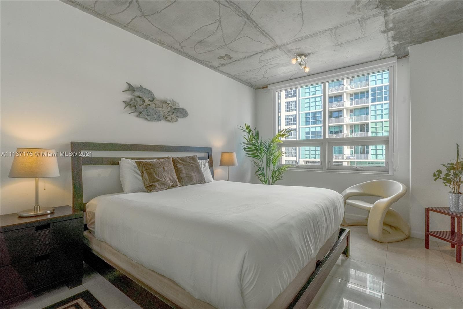 Midblock Miami Condo, Miami, FL — 18