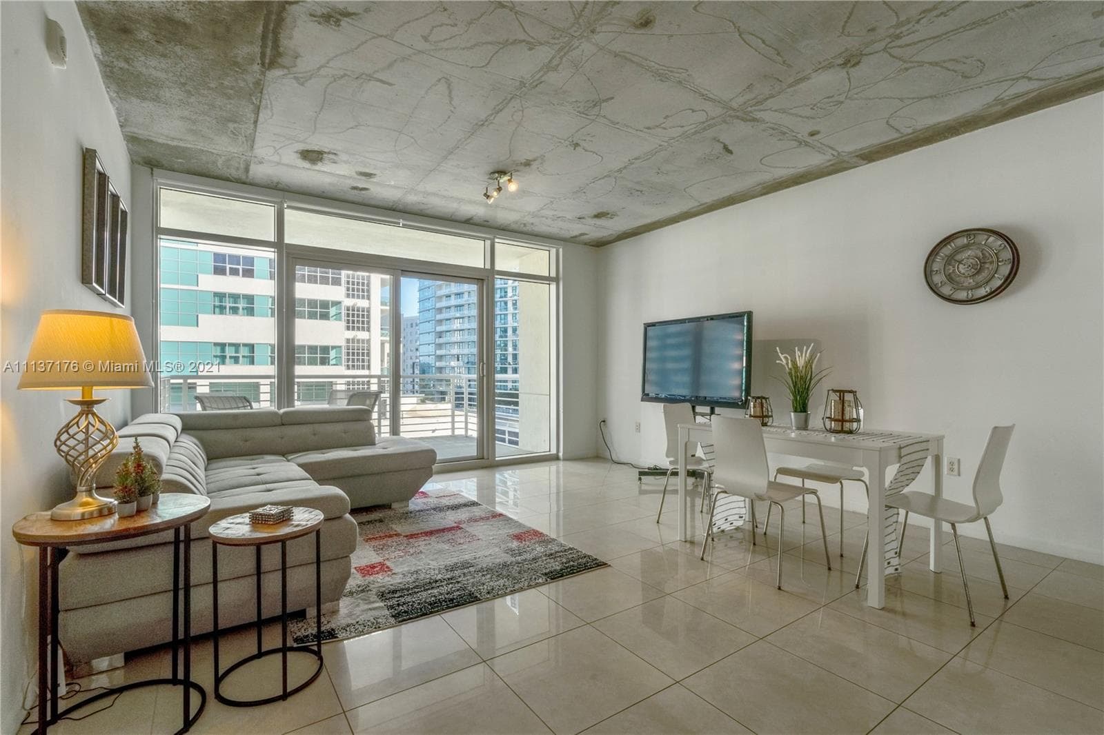 Midblock Miami Condo, Miami, FL — 11