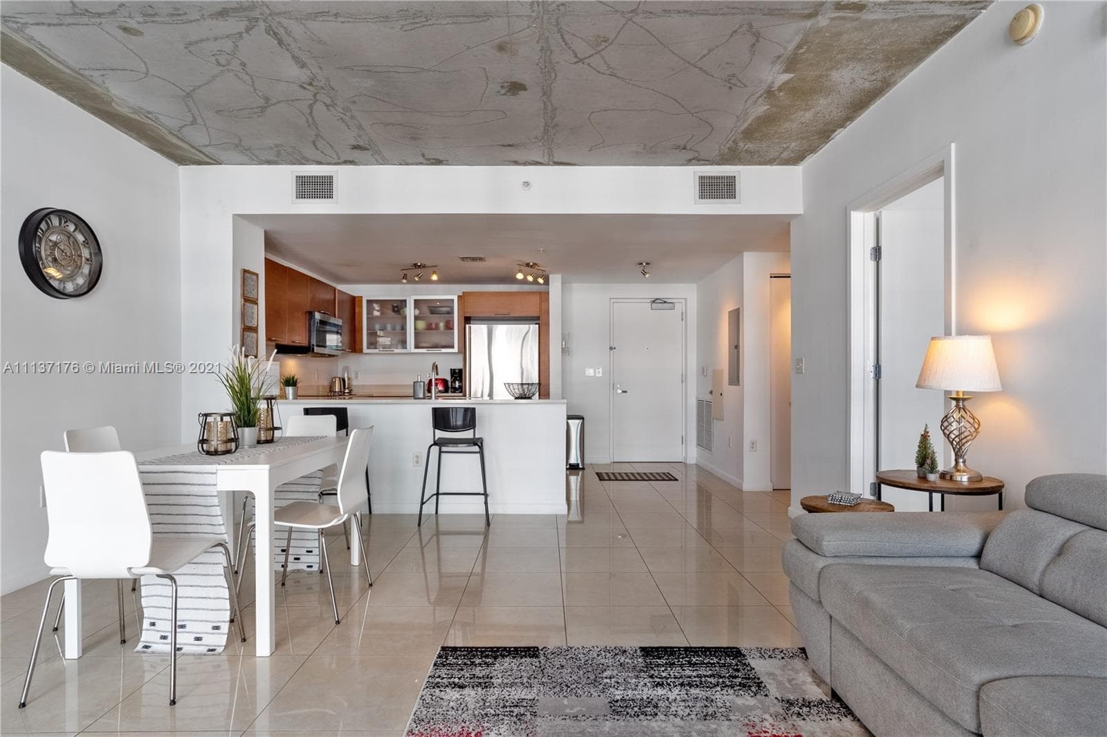Midblock Miami Condo, Miami, FL — 8