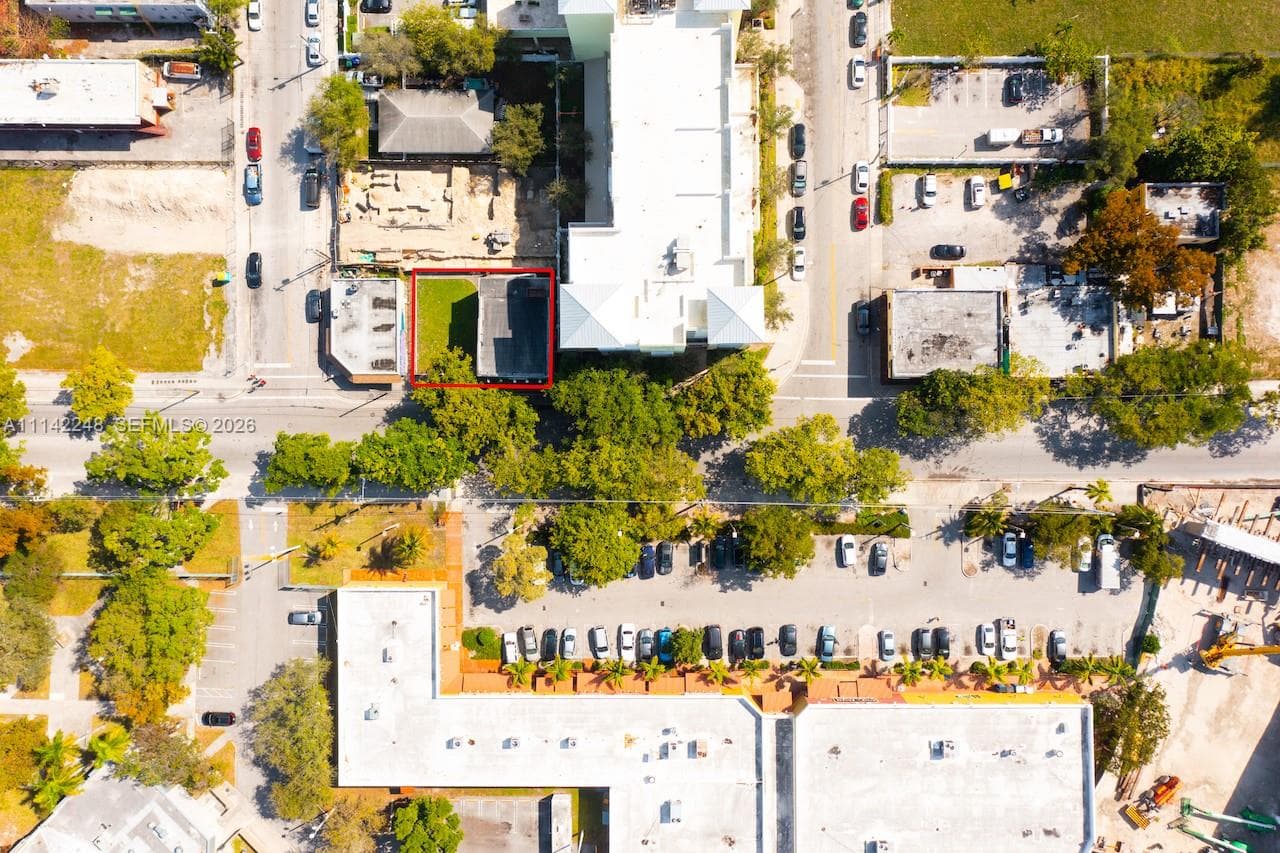 1525 NW 3rd Ave, Miami FL 33136 — 30