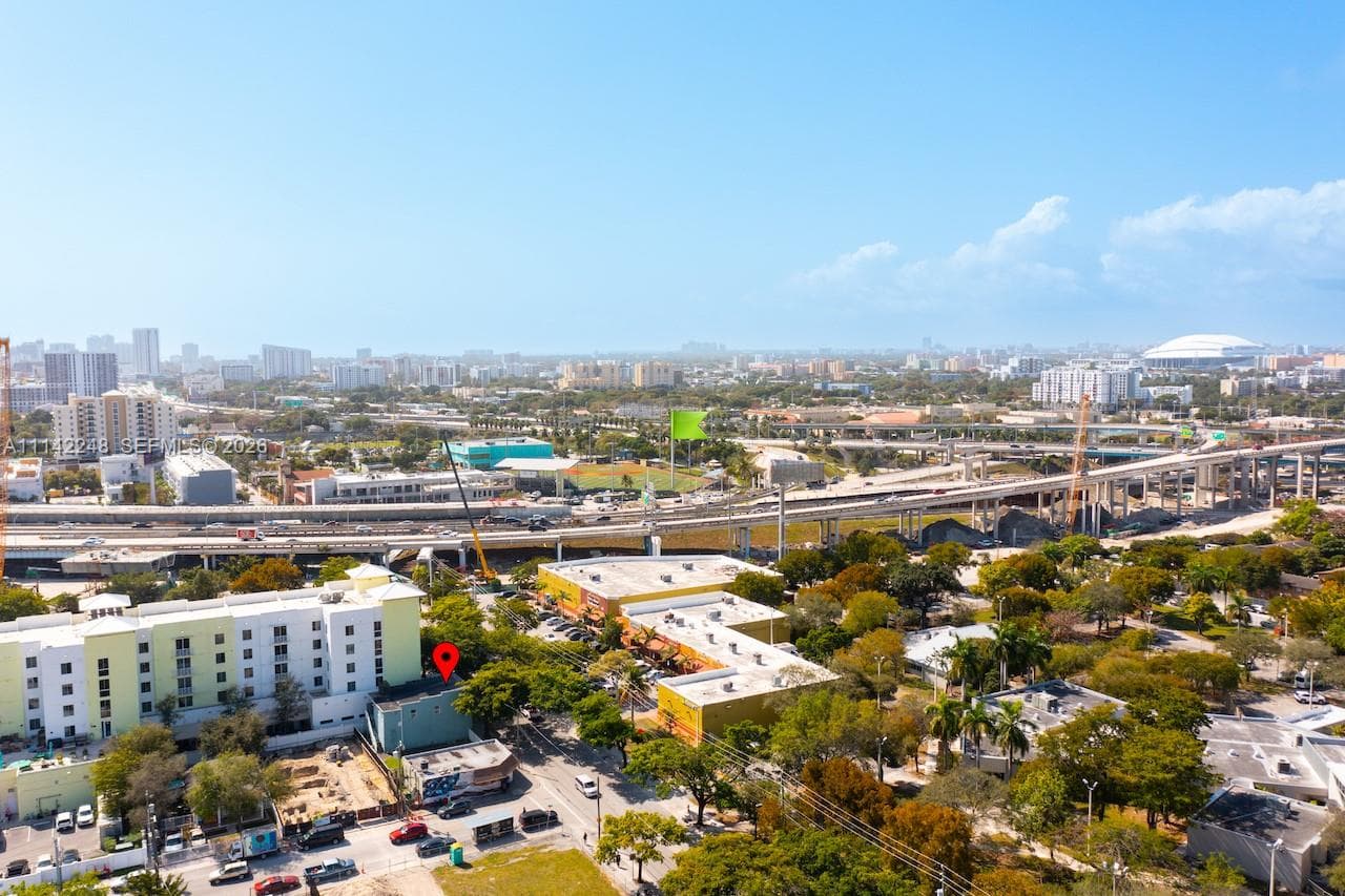 1525 NW 3rd Ave, Miami FL 33136 — 34