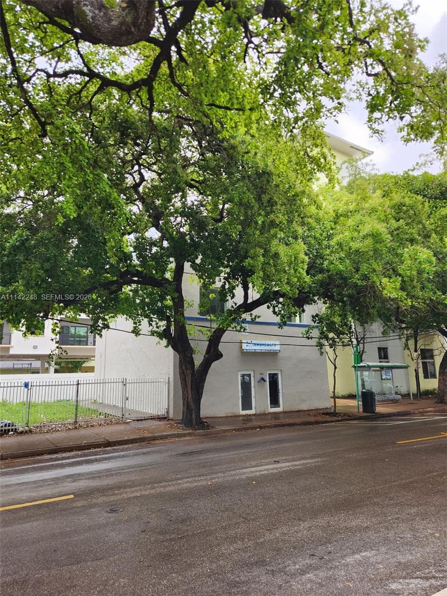 1525 NW 3rd Ave, Miami FL 33136 — 38