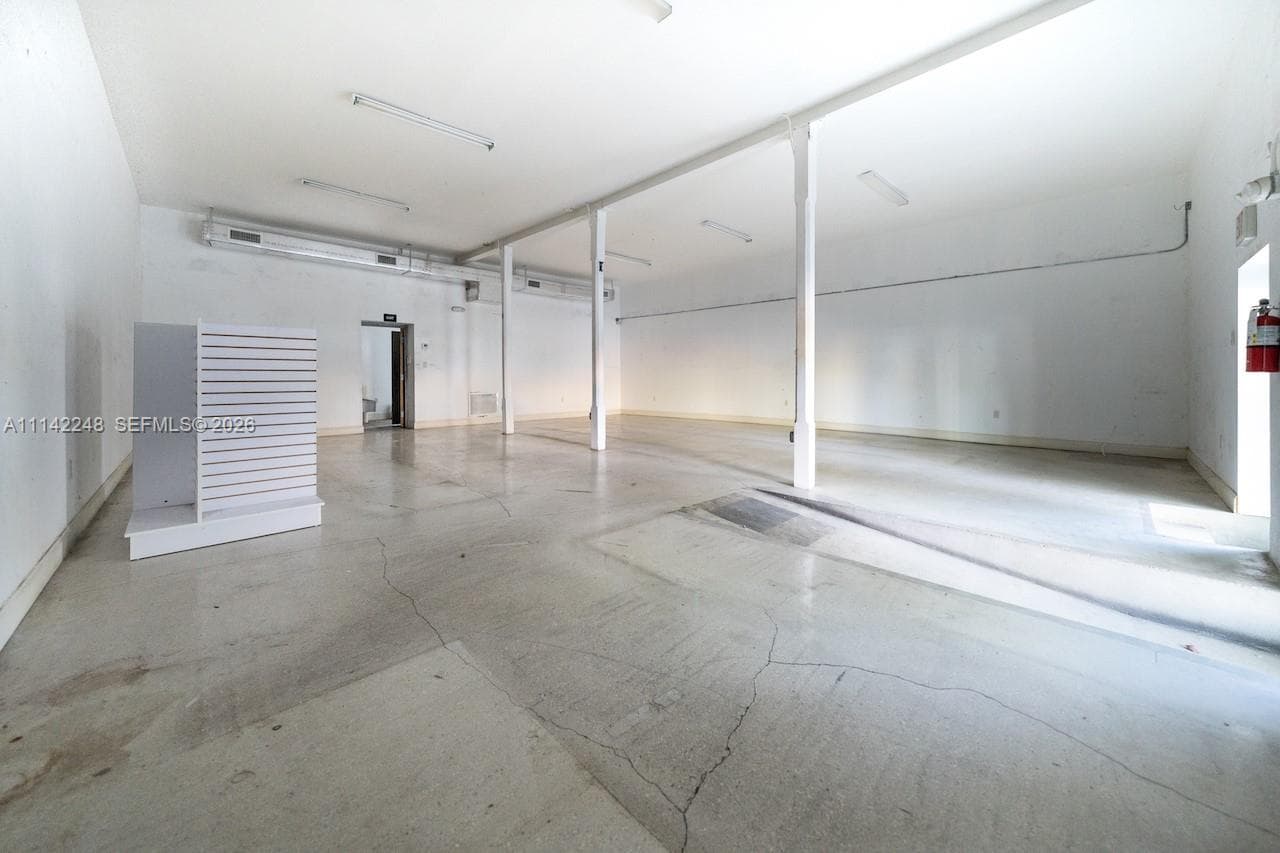 1525 NW 3rd Ave, Miami FL 33136 — 15