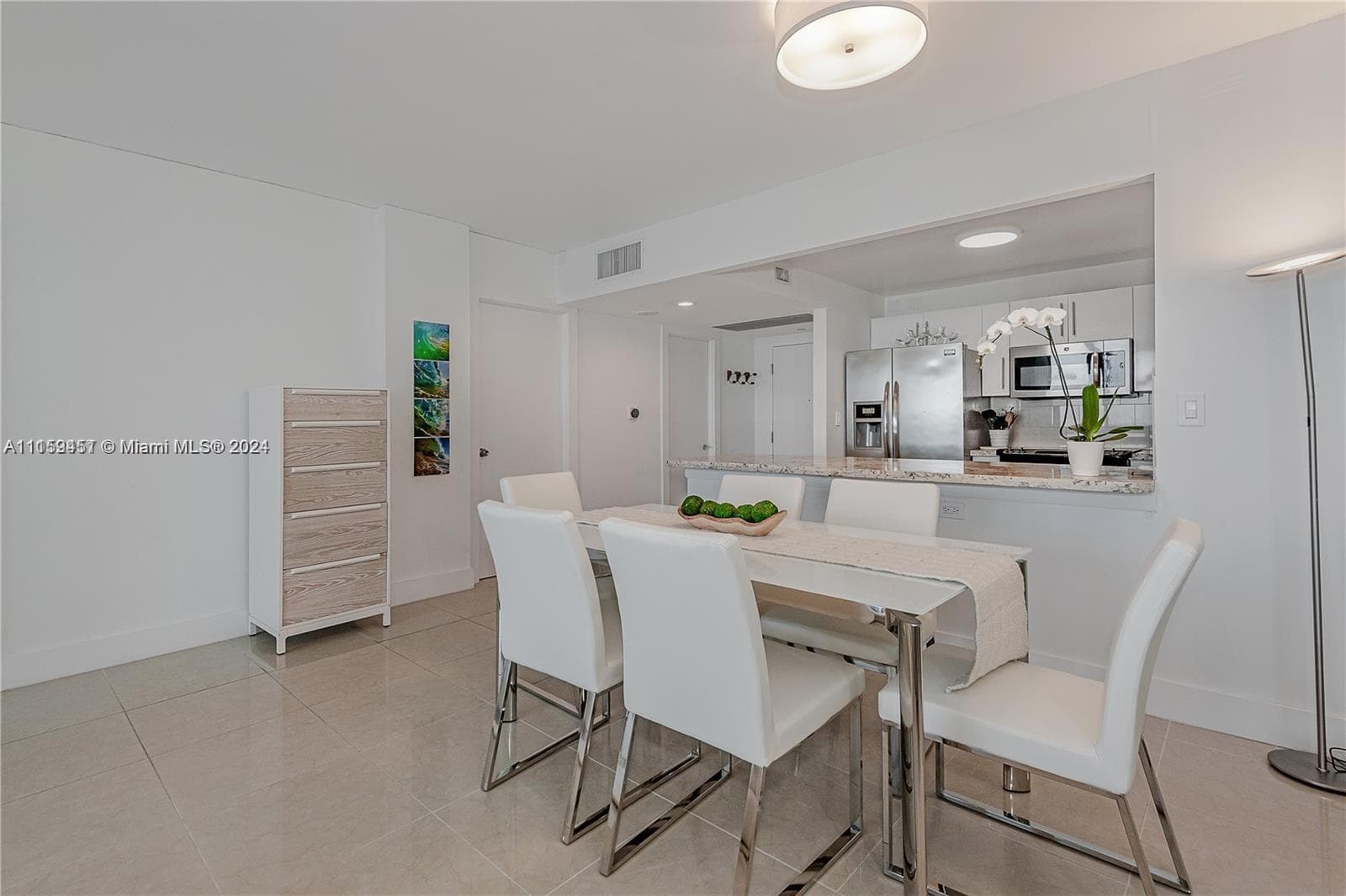 2301 Collins Ave # 938, Miami Beach FL 33139 — 20