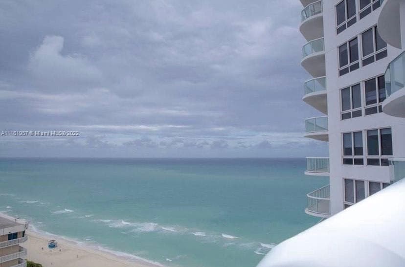 6365 Collins Ave # 2409, Miami Beach FL 33141 — 13