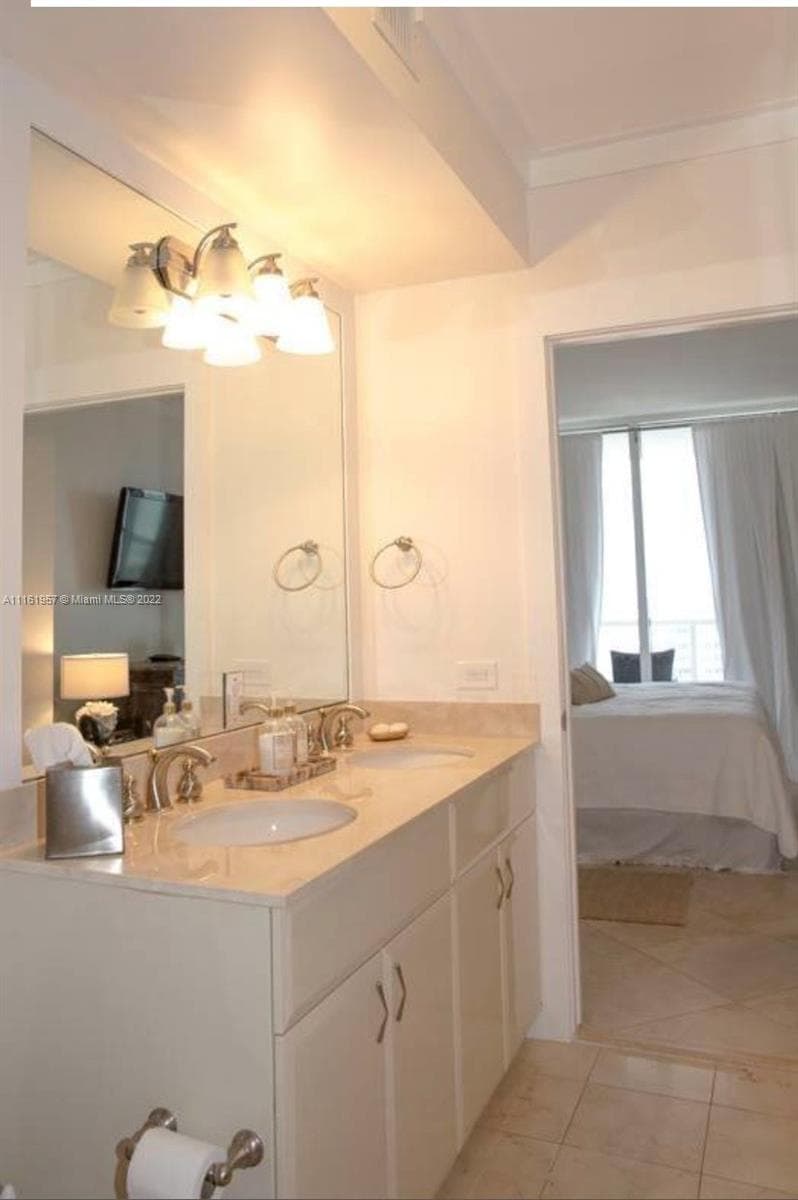 6365 Collins Ave # 2409, Miami Beach FL 33141 — 10