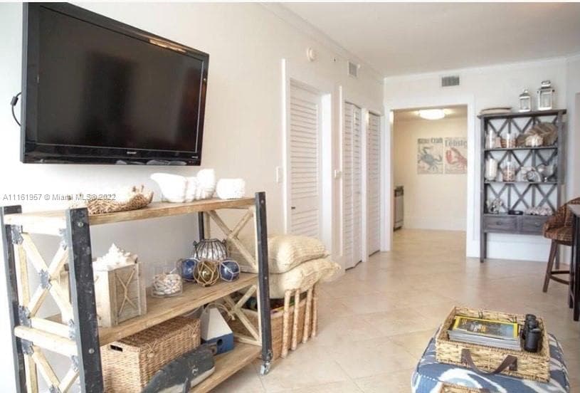 6365 Collins Ave # 2409, Miami Beach FL 33141 — 4