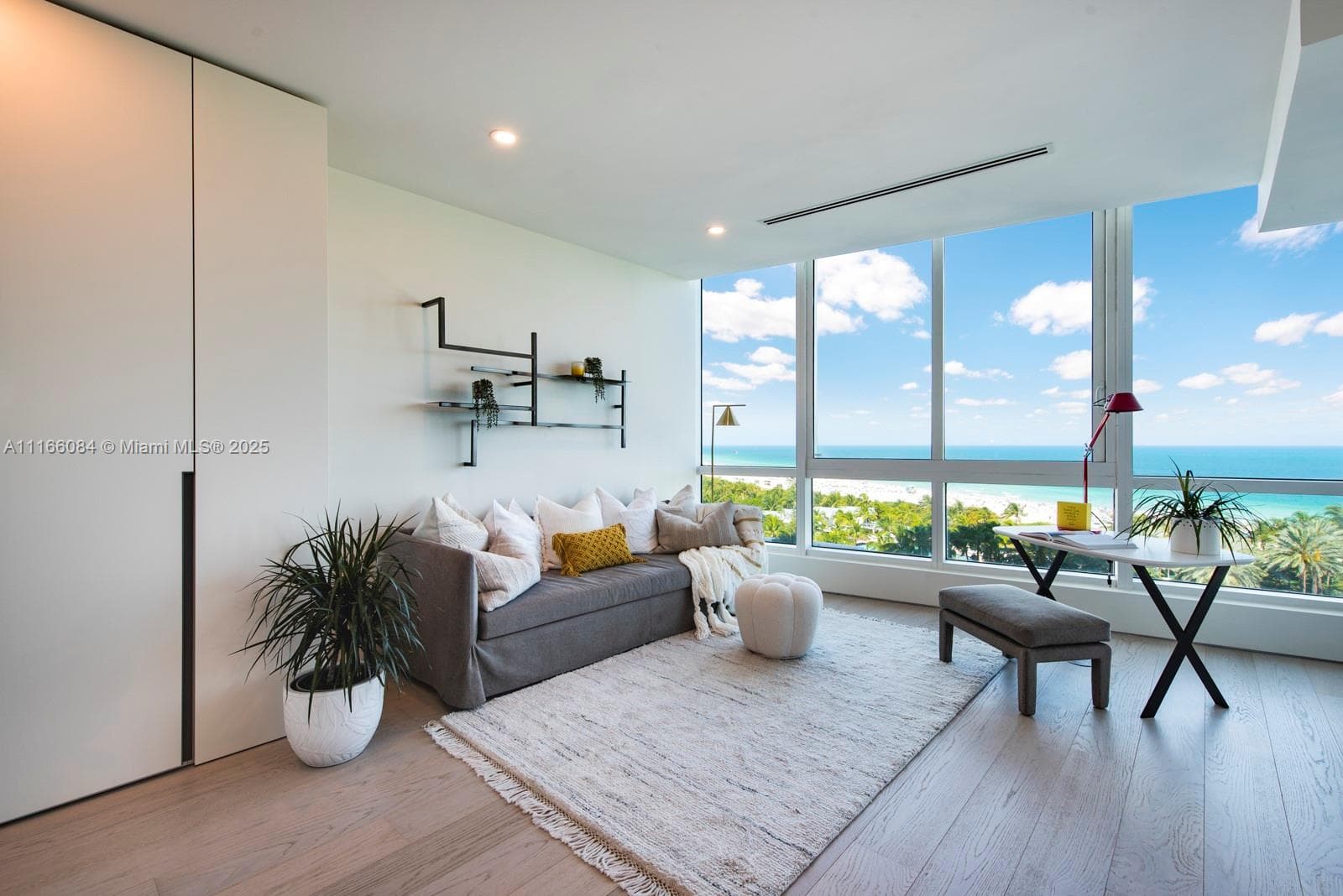 100 S Pointe Dr # 908, Miami Beach FL 33139 — 10