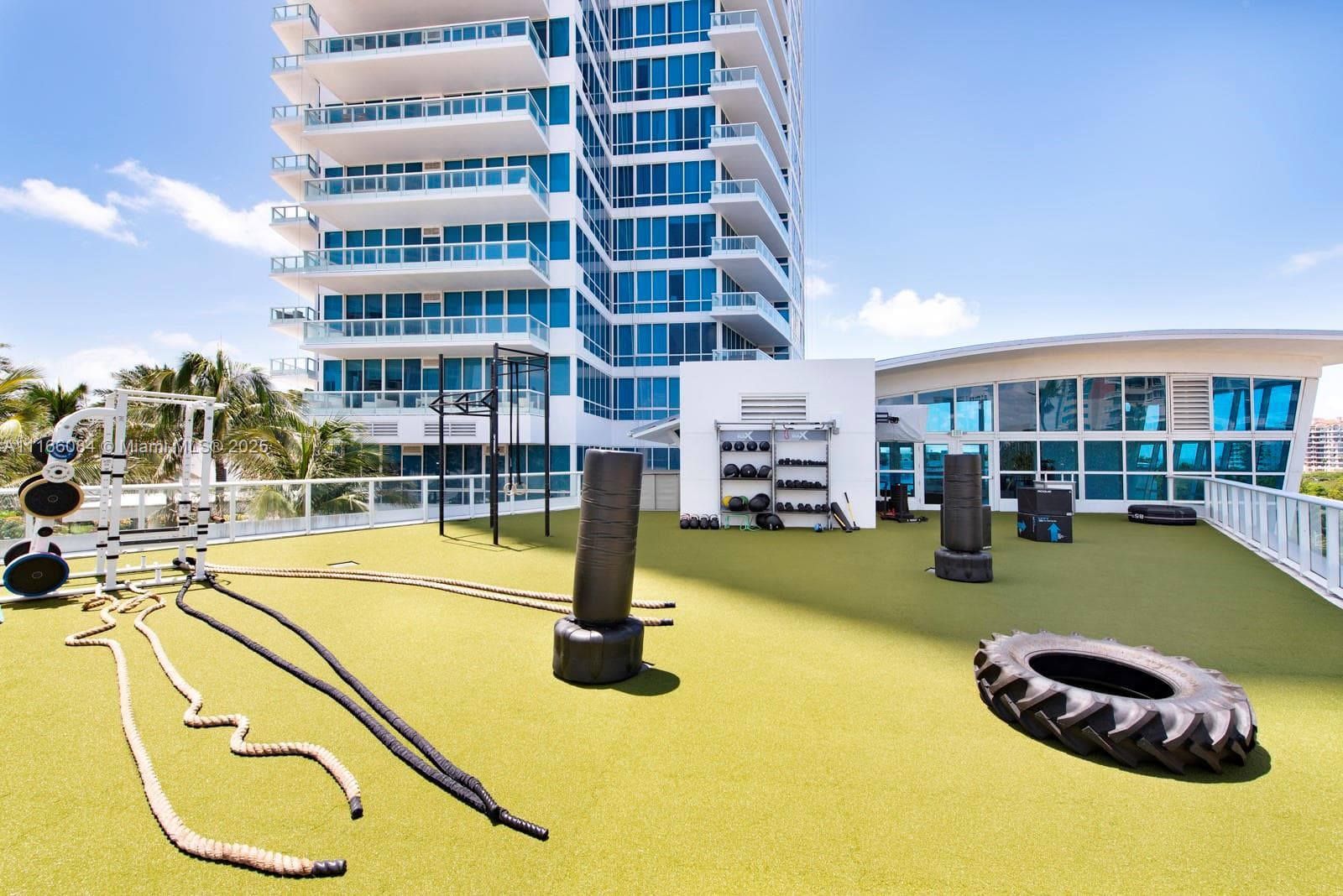 100 S Pointe Dr # 908, Miami Beach FL 33139 — 25