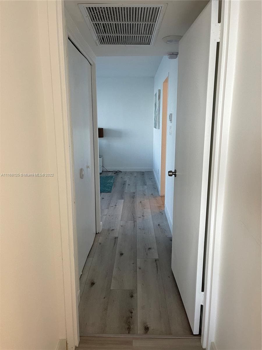 5161 Collins Ave # 914, Miami Beach FL 33140 — 6